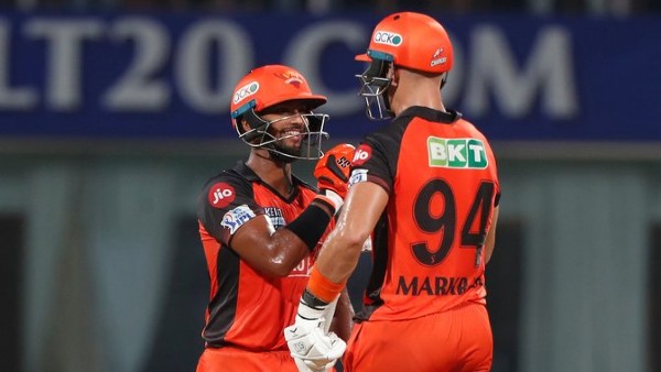 अभिषेक-विलियमसन ने दी अच्छी शुरुआत