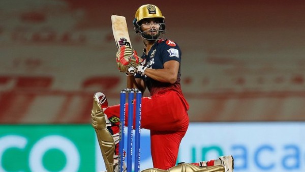 50 रनों पर ही आरसीबी ने खो दिये थे 4 विकेट