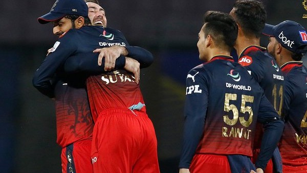 आरसीबी ने 30 लाख में टीम से है जोड़ा