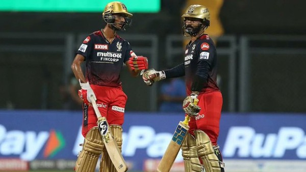 पाटिदार-मैक्सवेल ने संभाला, पर चाहर-बरार ने कराई वापसी