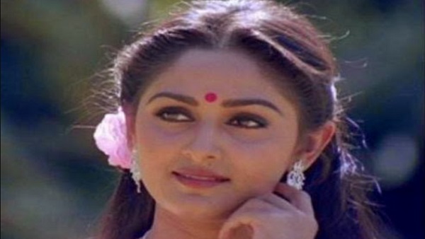 12 साल की उम्र में किया पहला फिल्म 