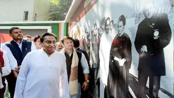 गांधी परिवार के भरोसेमंद