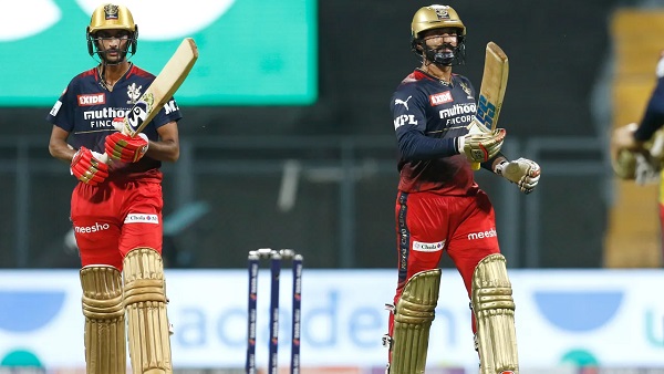 बनाया साझेदारी का रिकाॅर्ड