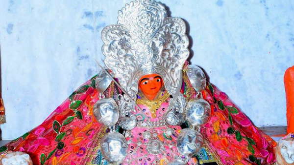 माता को रक्षक मनाते हैं ग्रामीण 