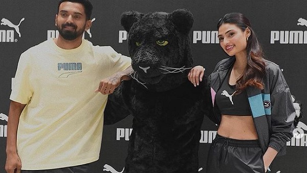 फिल्म की स्क्रीनिंग पर हाथों में हाथ डाले दिखे राहुल-आथिया फिल्म की स्क्रीनिंग पर हाथों में हाथ डाले दिखे राहुल-आथिया