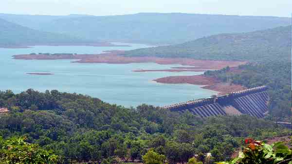 केंद्र पर आरोप लगाने के साथ जल विद्युत उत्पादन की तैयारी