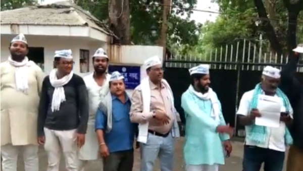 आप पहुंची गृहमंत्री के बंगले आप पहुंची गृहमंत्री के बंगले