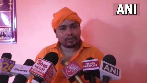 sitapur Mahant Bajrang Muni Das says video is distorted to fabricate me under false charges sitapur Mahant Bajrang Muni Das says video is distorted to fabricate me under false charges