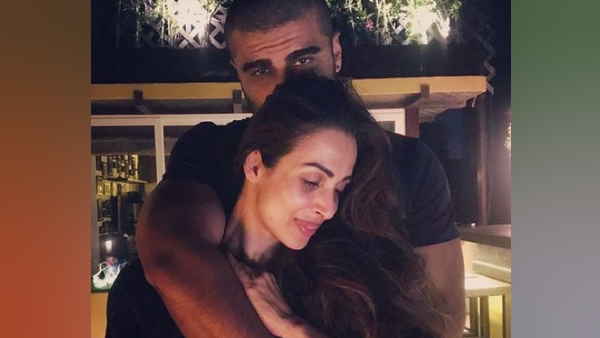 तलाक के बाद महिलाओं के लिए जीवन महत्वपूर्ण है तलाक के बाद महिलाओं के लिए जीवन महत्वपूर्ण है