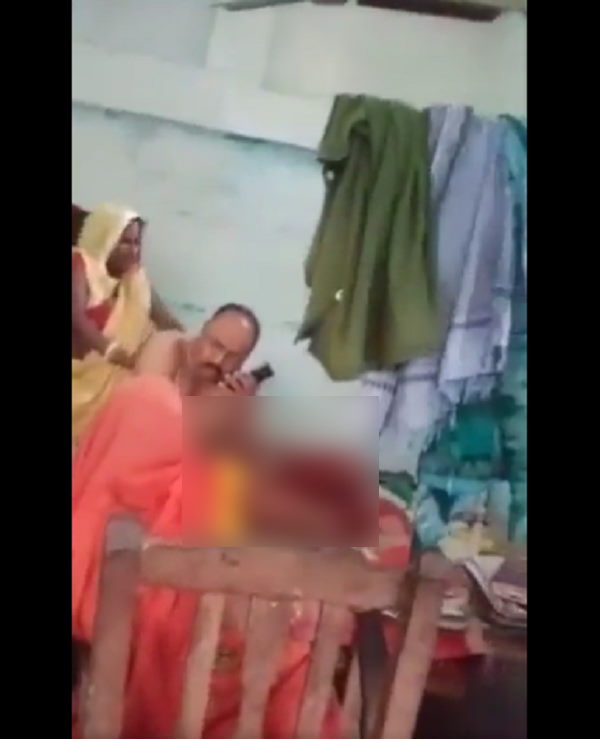 बिहार: दरोगा ने उठाया मजबूरी का फायदा