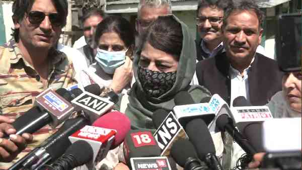 'हम चाहते हैं कि वहां लोकतंत्र फले-फूले'