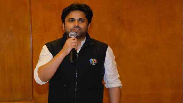 भरूच और नर्मदा में चुनाव यात्रा शुरू करने वाले थे