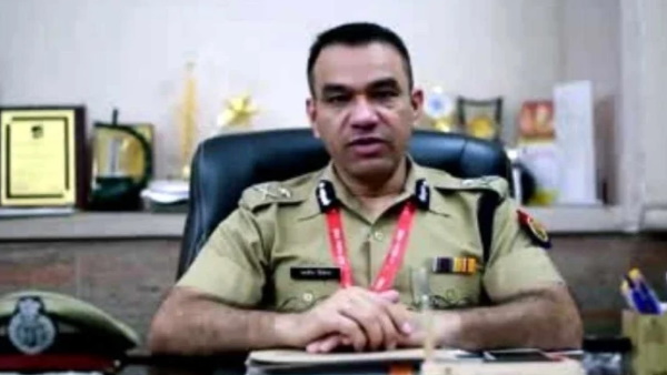 नवनीत सिकेरा को लोग बुलाते हैं 'सुपरकॉप' नवनीत सिकेरा को लोग बुलाते हैं 'सुपरकॉप'