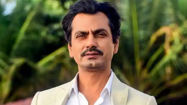 शालीन तरीके से हटाया बॉडीगार्ड का हाथ