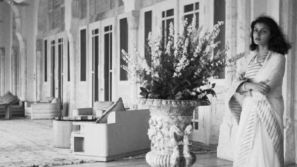 गायत्री देवी की गिरफ्तारी