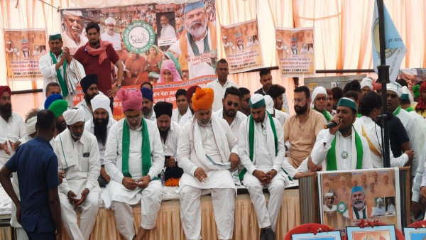 155 दिनों से जारी है किसान आंदोलन, अब मिला टिकैत का साथ 