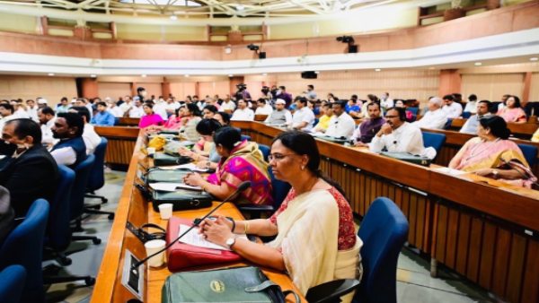 संसदीय गरिमा बढ़ाने के लिए हुई बैठक संसदीय गरिमा बढ़ाने के लिए हुई बैठक