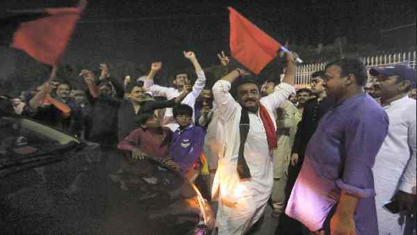 पाकिस्तानी सुप्रीम कोर्ट का आदेश क्या था?