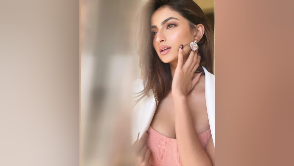 'भाई की पढ़ाई का खर्च खुद उठाना चाहती हूं' 'भाई की पढ़ाई का खर्च खुद उठाना चाहती हूं'