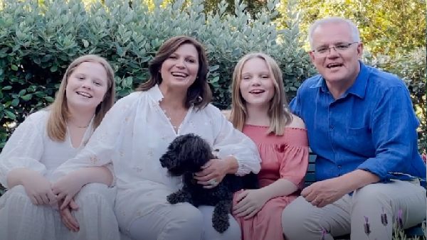 आस्ट्रेलिया के पीएम ने मनाया जश्न