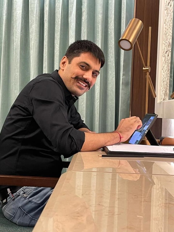  सरकारी स्कूल से हुई शुरुआती पढ़ाई