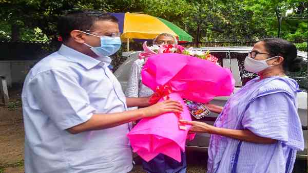 तीन श्रणियों में बंटा है विपक्ष