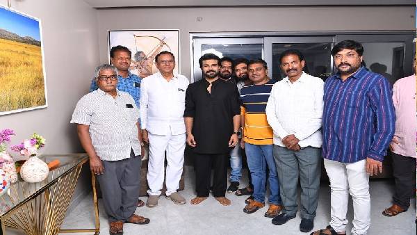 35 यूनिट सदस्यों को दिया गिफ्ट