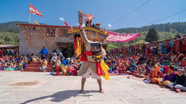 सलूड-डुंग्रा गांव में मेले का आयोजन सलूड-डुंग्रा गांव में मेले का आयोजन