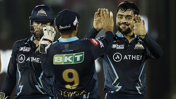 फिर राशिद खान का दिखा जलवा फिर राशिद खान का दिखा जलवा