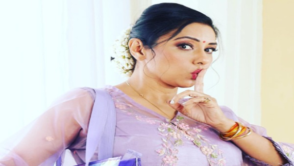 17 साल पुरानी कहानी सुनाएंगी अनुपमा 17 साल पुरानी कहानी सुनाएंगी अनुपमा