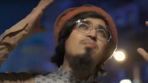 सोशल यूजर्स ने उड़ाया मजाक