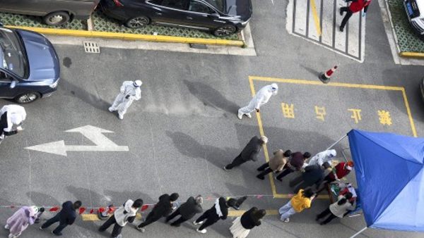 जरूरी चीजों की किल्लत