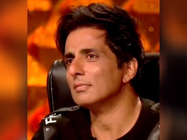 बाइक की नंबर प्लेट पर सोनू बाइक की नंबर प्लेट पर सोनू