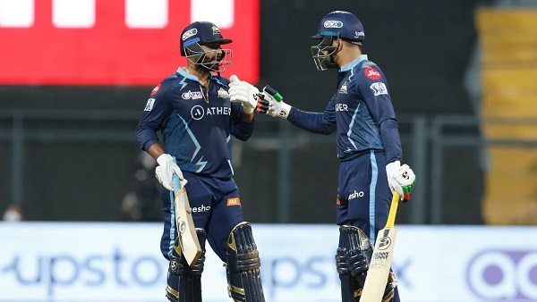 ऐसा रहा आखिरी ओवर का रोमांच-