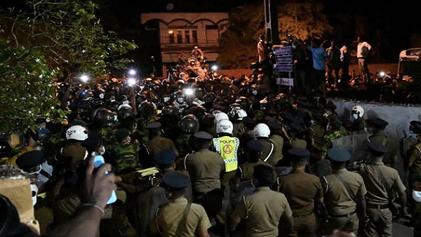 लंका में बढ़ता जा रहा है जनता का गुस्सा 