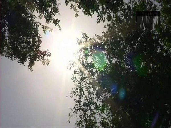 44°C तक पहुंच सकता है तापमान