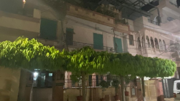 पांच लाख की घूस लेते पकड़ लिया