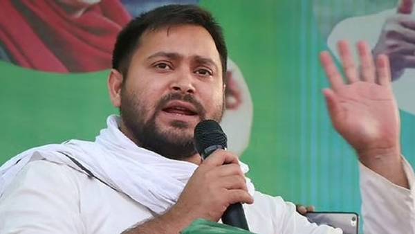 झूठे मंत्रियों को नाक रगड़वाते हुए माफी मंगवाते देते हैं- तेजस्वी झूठे मंत्रियों को नाक रगड़वाते हुए माफी मंगवाते देते हैं- तेजस्वी