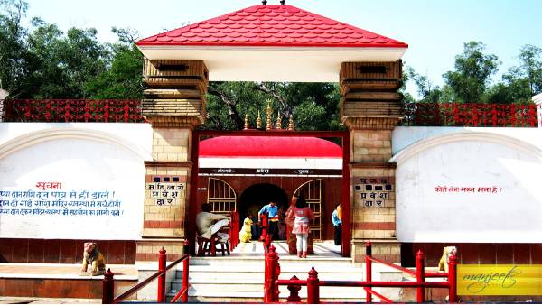 बिहार के मशहूर मंदिरों में शुमार है थावे मंदिर