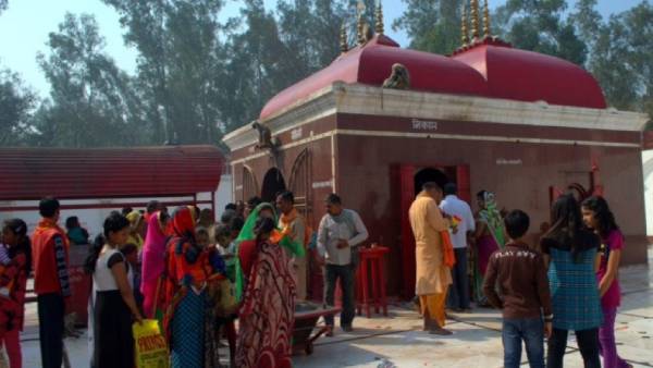 चैत्र रामनवमी में लगता है एक माह का मेला