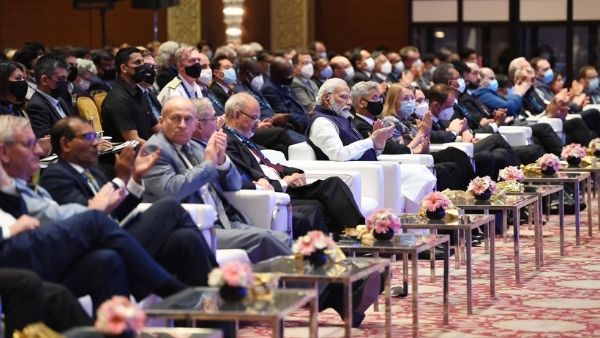 पश्चिम दो दो-टूक जवाब