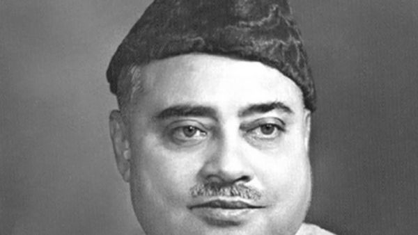 ख्वाजा नजीमुद्दीन (2 वर्ष से कम)