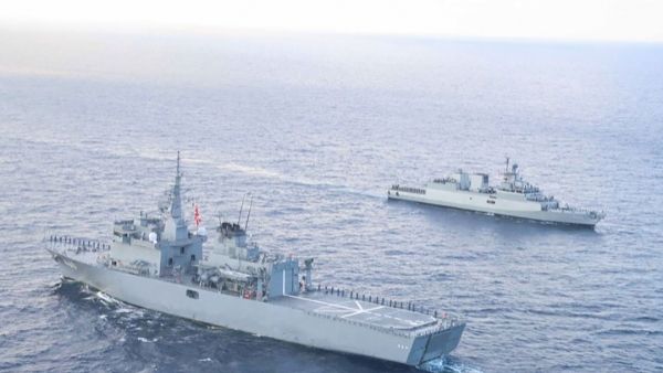 कनेक्टिविटी बढ़ाने पर हुई बात