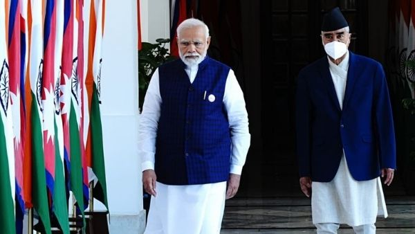 पटरी पर आ रहे संबंध