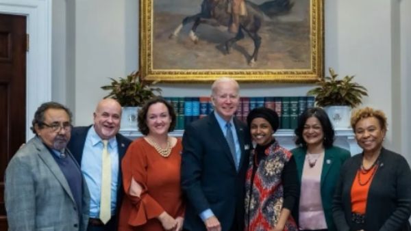 कौन हैं इलहान उमर?