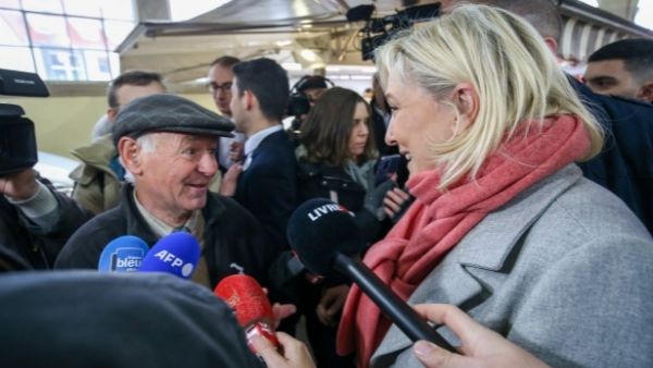 हिजाब पर जुर्माने का वादा