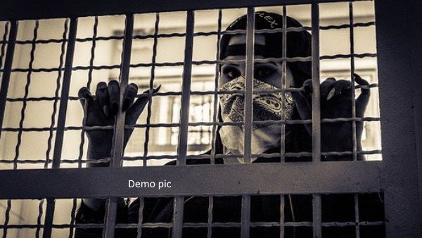 पॉक्सो के तहत महिला गिरफ्तार पॉक्सो के तहत महिला गिरफ्तार