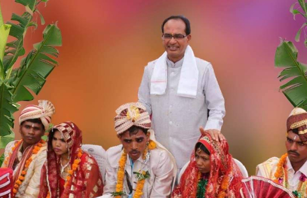 कन्या विवाह योजना पर सियासत कन्या विवाह योजना पर सियासत