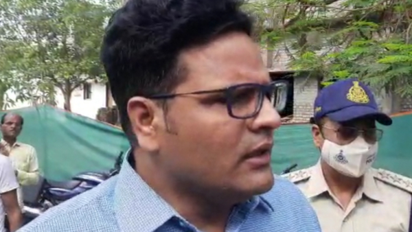 अधिकारियों ने क्या कहा- अधिकारियों ने क्या कहा-