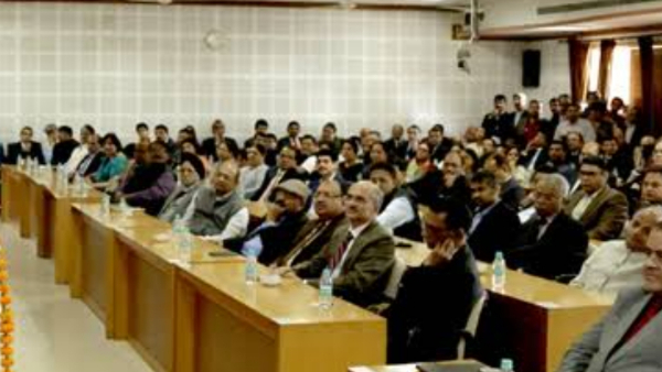 भ्रष्टाचार में लिप्त अफसरों की अब खैर नहीं